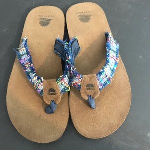 Maui Island sandals youth size 3